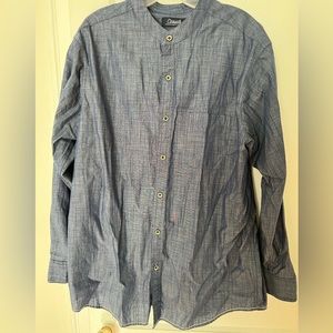 Men’s- Casual Shirt- Roundtree & Yorke